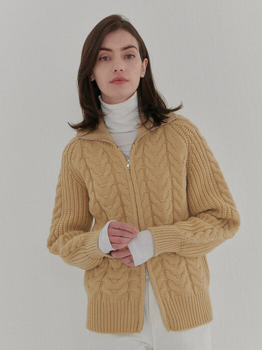 CABLE TWO-WAY ZIP UP CARDIGAN BEIGE