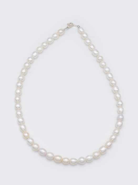 Unique oval water pearl Necklace 봉보 유니크 밥풀 담수진주 레이어드 목걸이 7mm
