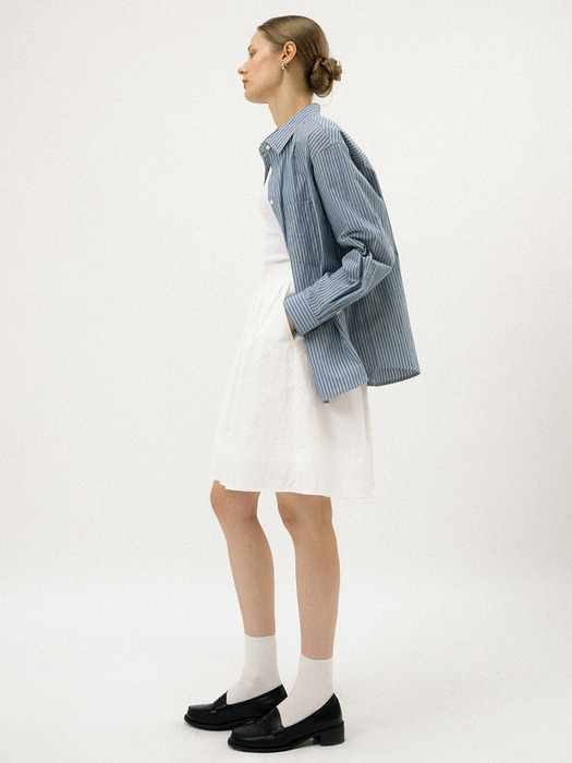 Shirring flared half skirt (White)