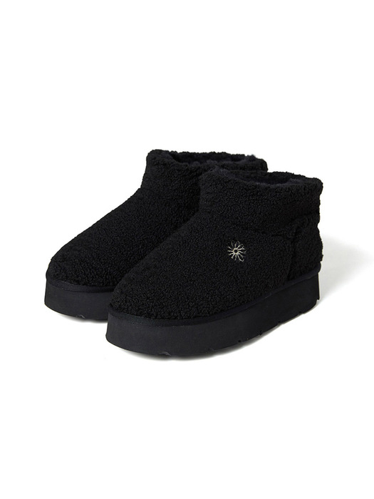 BOUCLE UGG BOOTS_BLACK