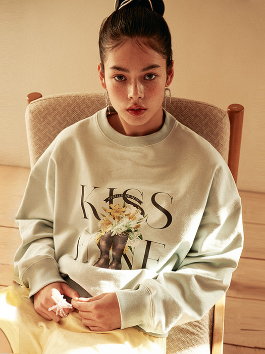 KISS FOR FLOWER SWEAT SHIRTS [SKYBLUE]