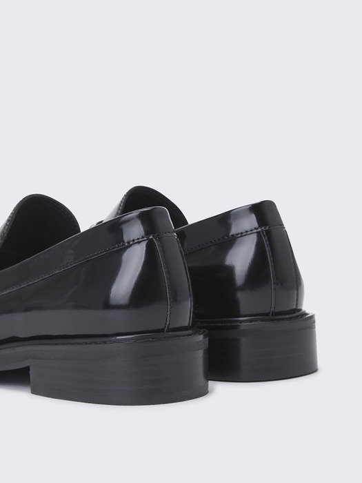 Cle loafer(black)_DA1DA24502BLK