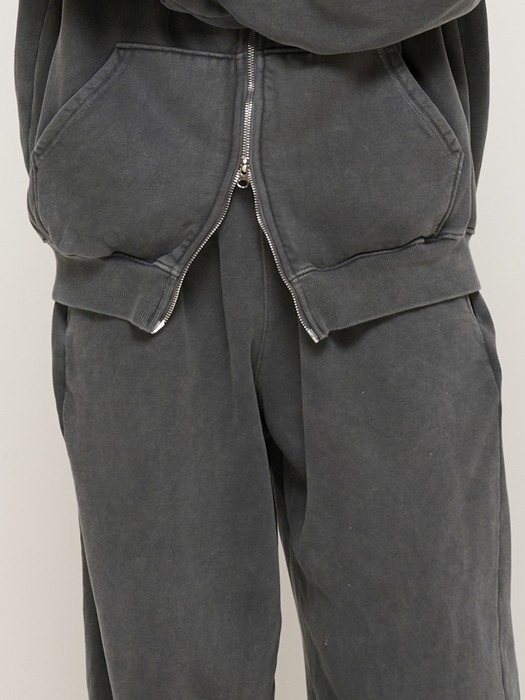 PIGMENT DYING TRAINING JOGGER PANTS (CHARCOAL)