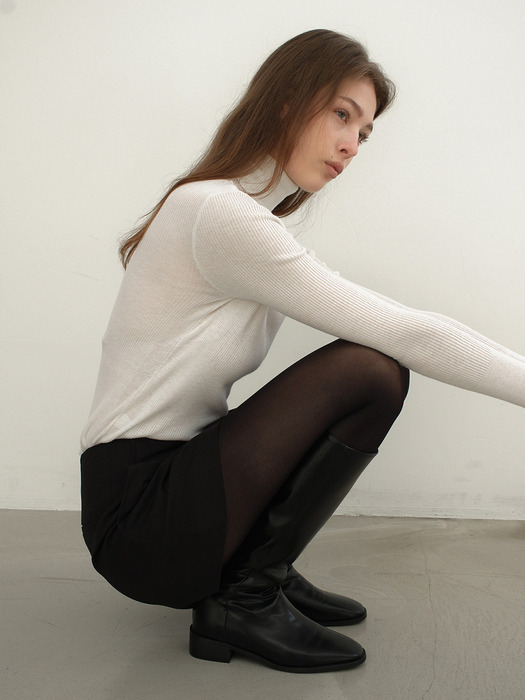 Essential Fluid Turtleneck (Ivory)