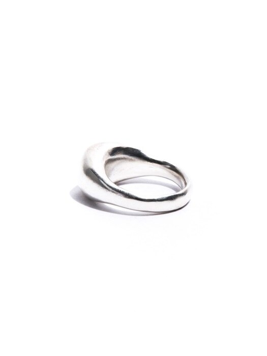 SILVER SIGNET THIN OVAL RING