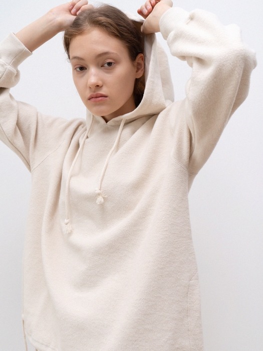 fleece lined hood t-shirt (cream)