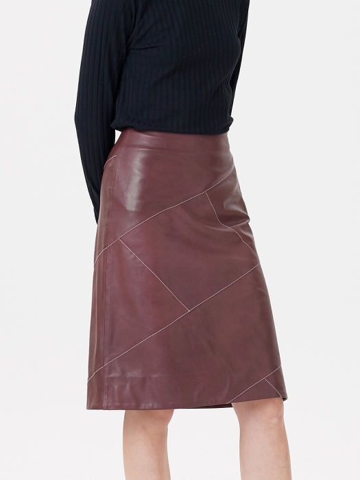 LINE CUTTING LEATHER SKIRTS WINE