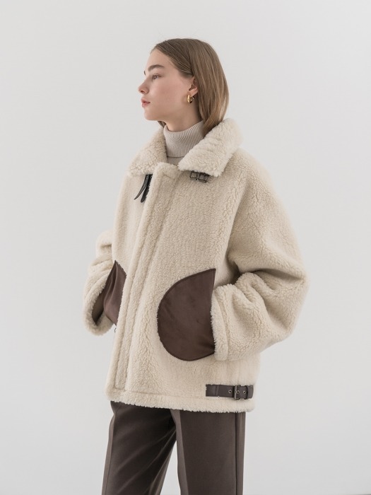 Contrast pocket eco-shearing jacket in ivory
