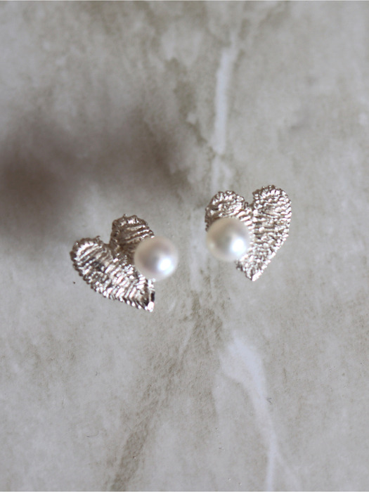 Mini Heart Lace Earrings
