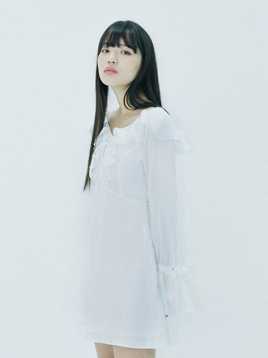 Frill flare dress (white)