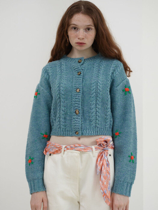 [BC20AWKN32] FLOWER EMBROIDERY CABLE KNIT CARDIGAN [BLUE]
