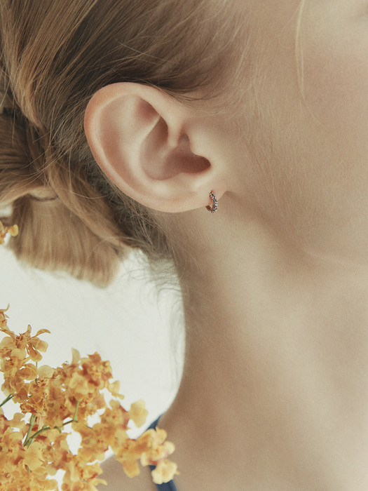 [단독] 14k gold Blue topaz stone mini onetouch earring (14k 골드) b08