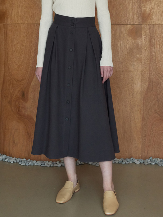 V.open button skirt (charcoal)