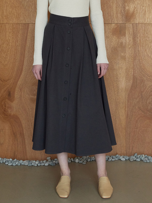 V.open button skirt (charcoal)