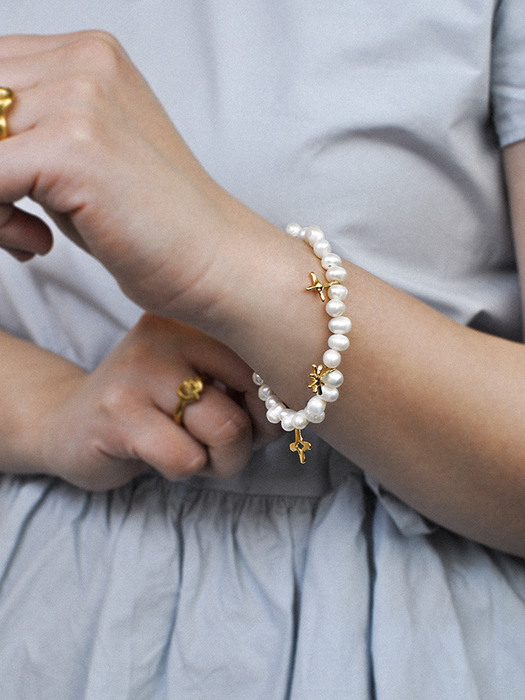 Pearl Glitter Bracelet