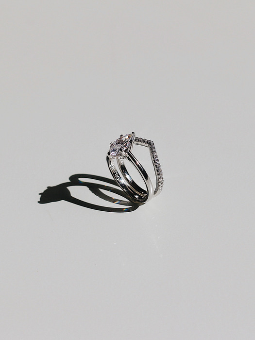 Marquise Set Ring