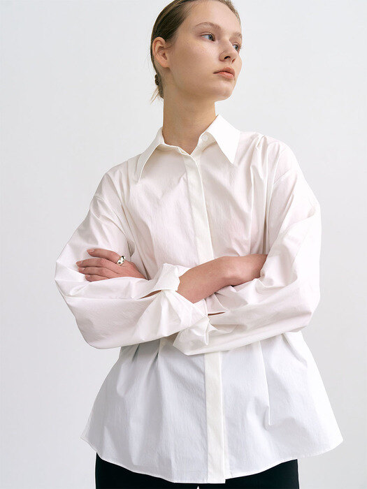 6A Tuck detailed cotton-blend tiwst shirt (White)
