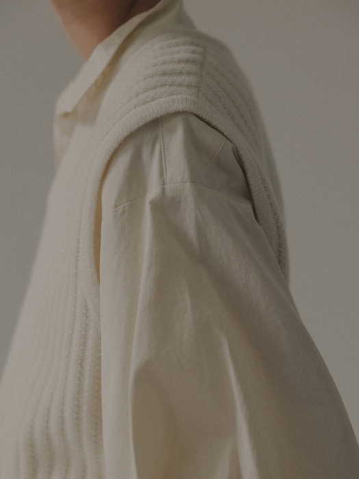 Celeto vest (Ivory)