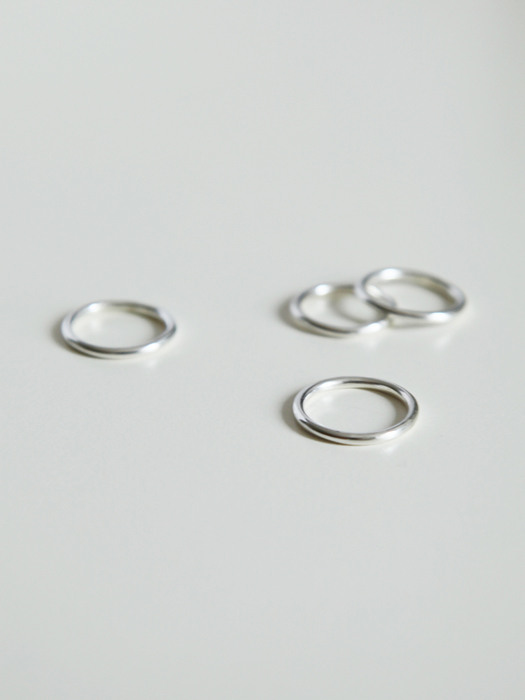 Simple layered ring (2mm)