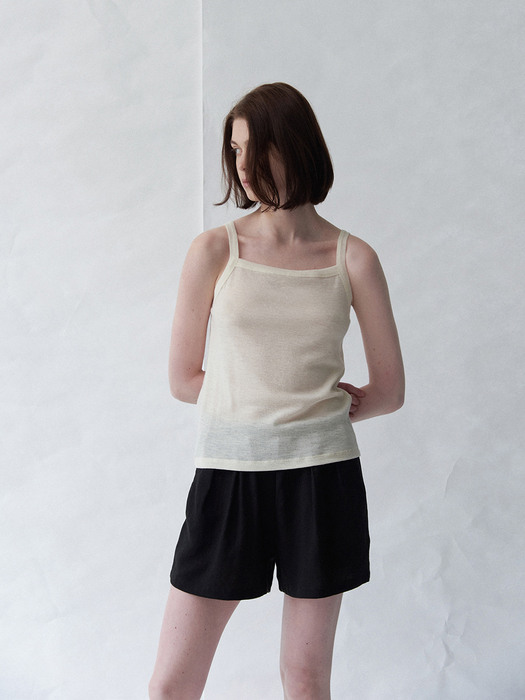 Base sleeveless (cream)