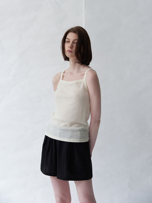 Base sleeveless (cream)