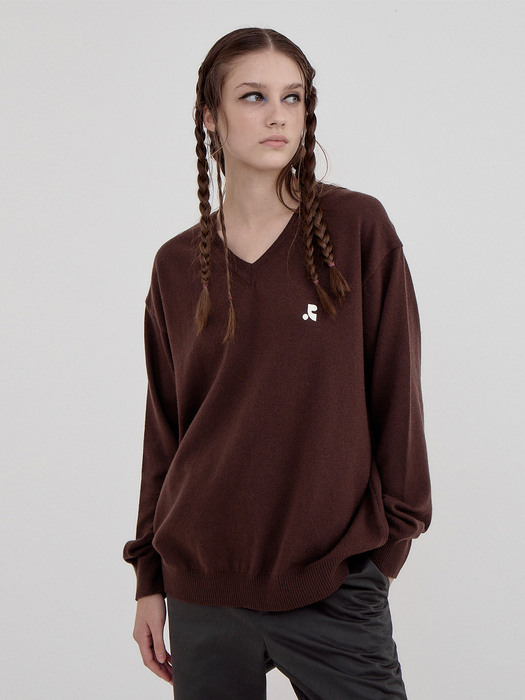 RR LOGO V NECK KNIT - BROWN