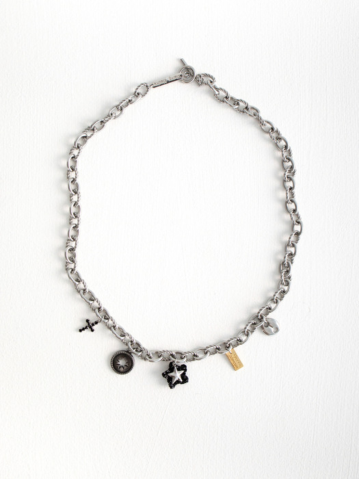 [Unisex] Unique pendant with bold chain necklace