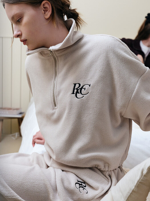 RCC Fleece Half Zipup Crop Sweatshirt [CREAM]