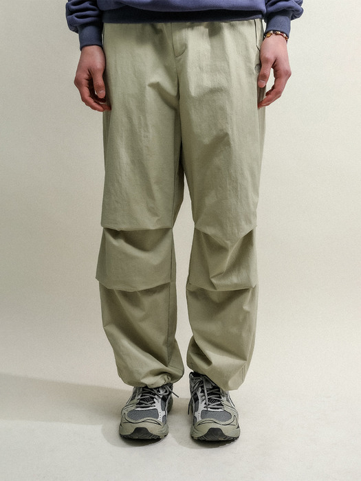 PIPI PARACHUTE PANTS-BEIGE GREEN