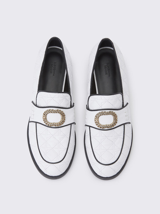 Quilting polygon loafer(white)_DG1DS23025WHT