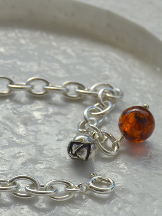 bold chain b. rose amber