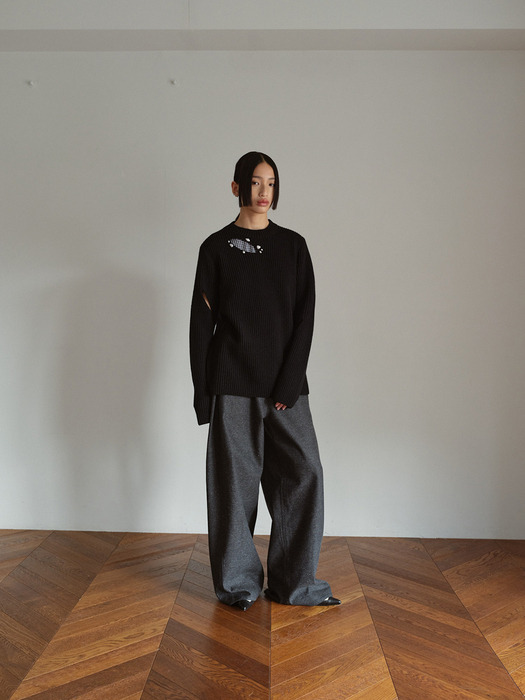 Hole Trimming Pullover_Black