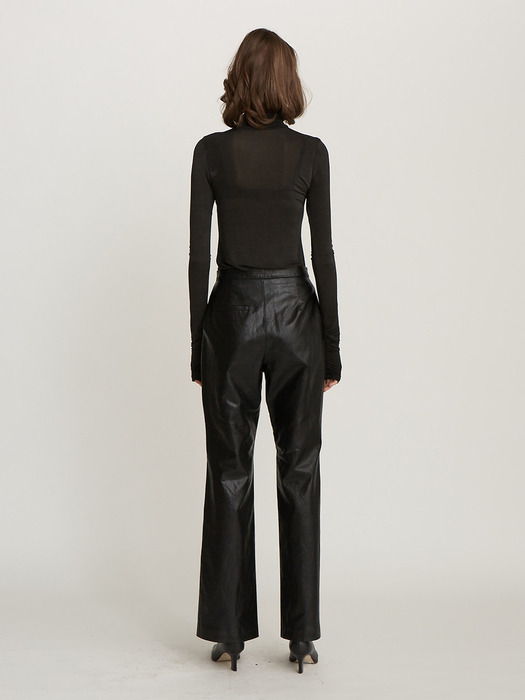 TEXTURED FAUX LEATHER STRAIGHT PANTS (BLACK)