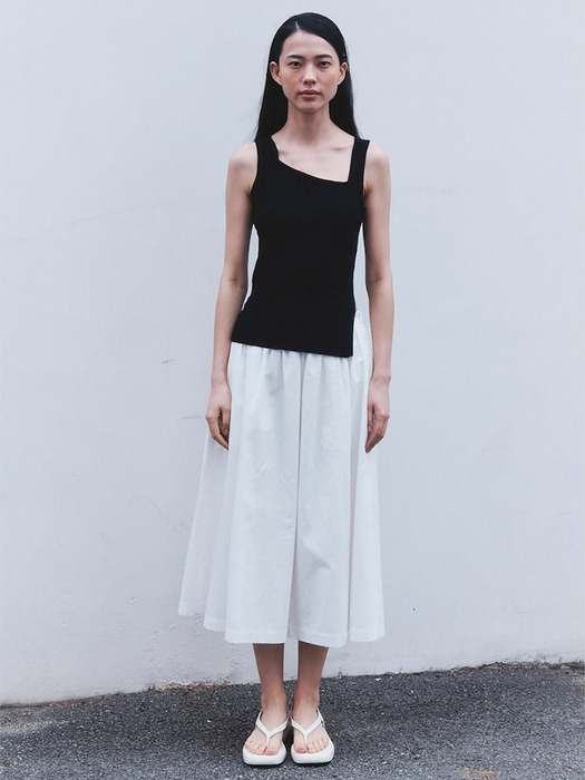 Flare Long Skirt  White (KE4327M011)