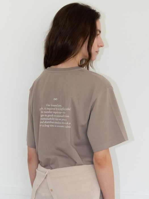 LETTER T-SHIRTS (TAUPE)