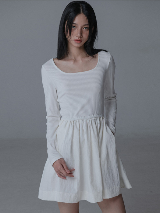 SQUARE NECK SLIM SHIRRING ONEPIECE_CREAM