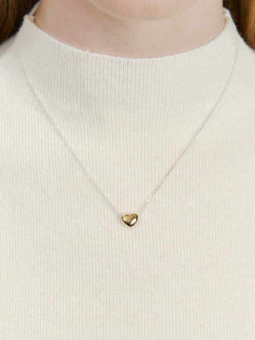 sunday heart necklace