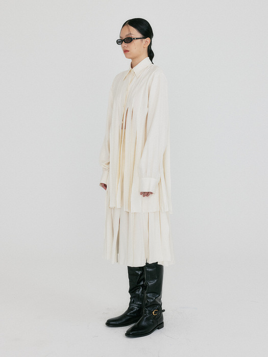 ZLAIRE Pleated Shirts - Ivory