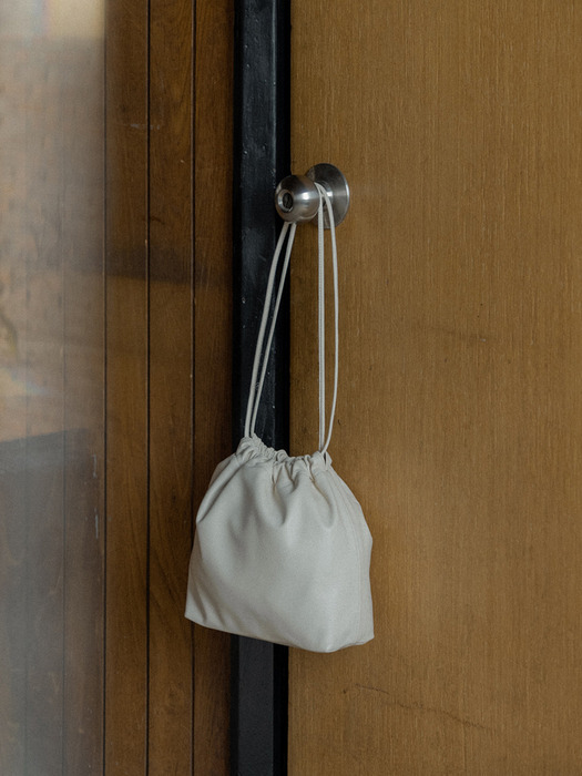 JOY COW LEATHER BAG_IVORY