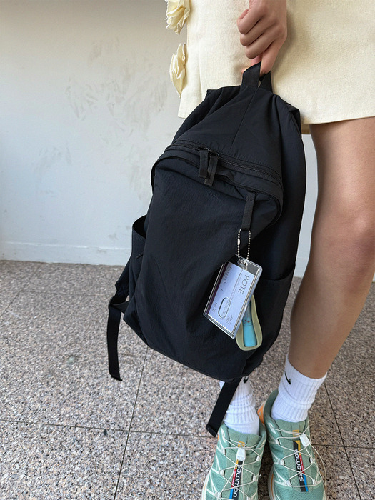 0002 HideSlot Classic Backpack _Black