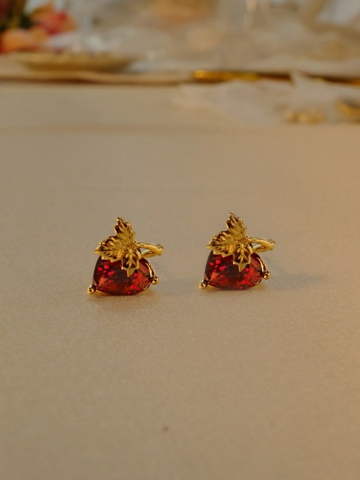 berry earring (gold)