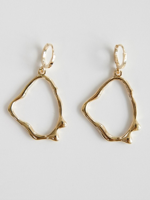 crema gold hoop earrings