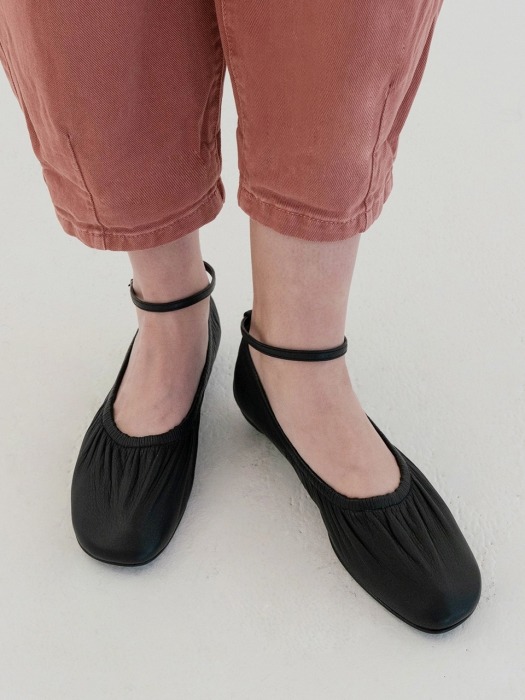 Mrc061 Shirring Flat Shoes (Mat Black)