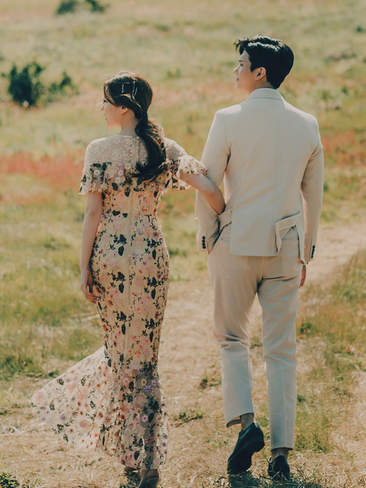 [S BRIDAL] SEE-THROUGH FLOWER SPANGLE LONG DRESS