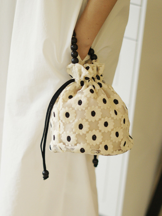 poppy bucket bag_white flower