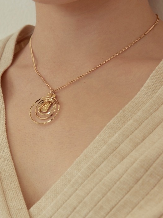 spinned necklace-gold