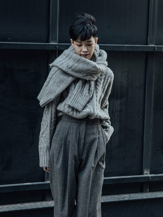 20FW Cable Round Knit