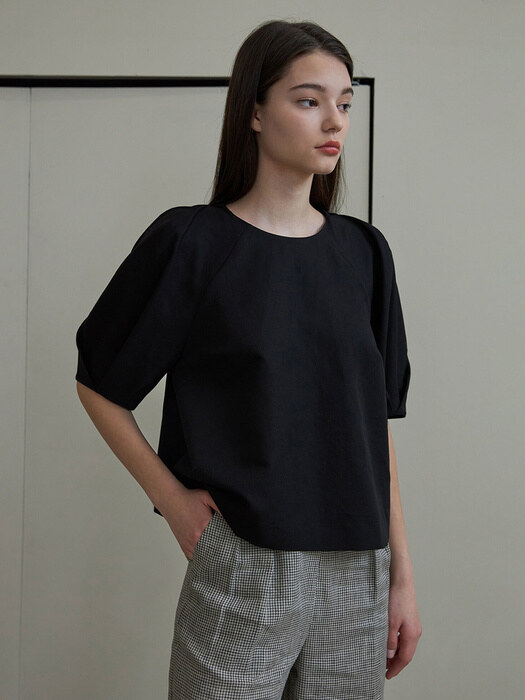 Volume linen sleeve blouse (black)