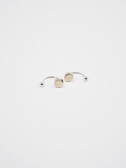 Two round earrings