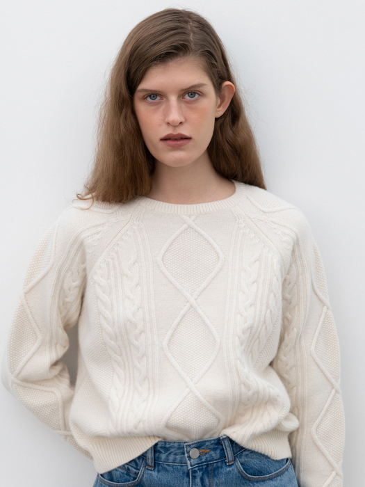 Cozy Twisted Sweater_Ivory